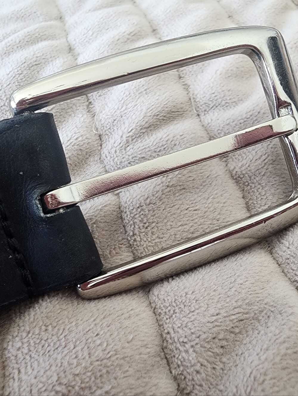 Cole Haan Black Leather Belt Silver Buckle Men Size 44 Crafted in Canada - Picture 10 of 13